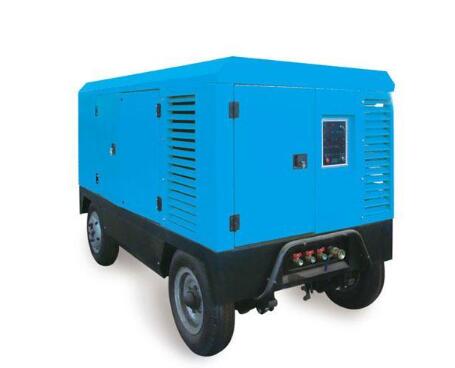 凝结器或一级滤芯促使水和空气改变方向。